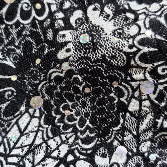 Dress - Picture 5 of 8